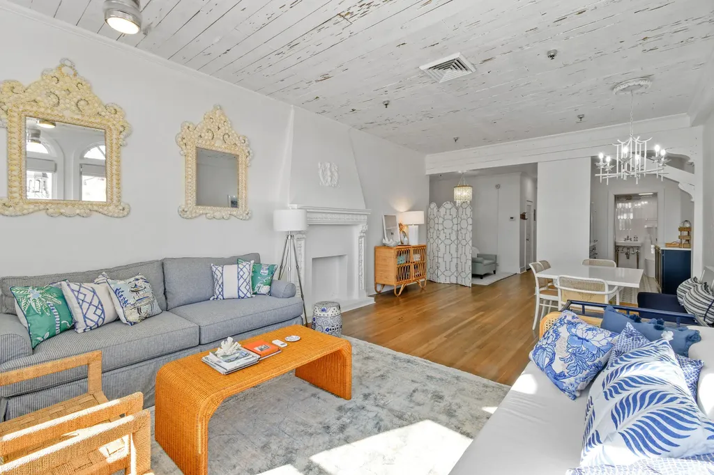 235 Sunrise Avenue Palm Beach FL 33480