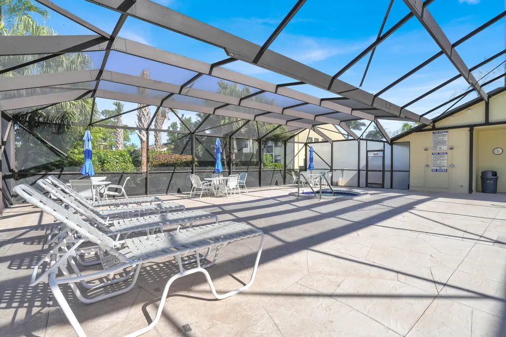 4715 Lucerne Lakes Boulevard E Lake Worth FL 33467