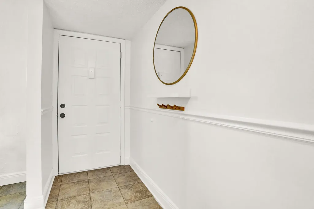 4715 Lucerne Lakes Boulevard E Lake Worth FL 33467