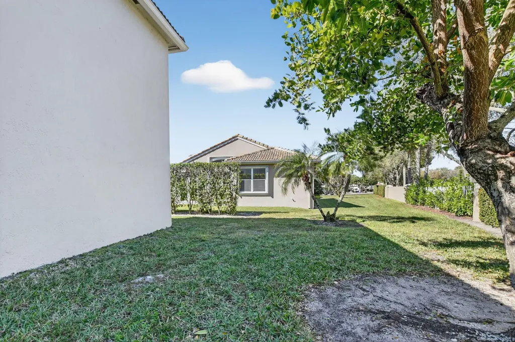 23429 Rakelle Circle Boca Raton FL 33433