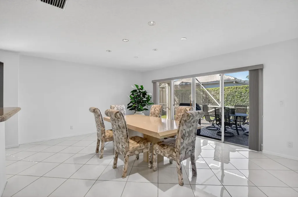23429 Rakelle Circle Boca Raton FL 33433