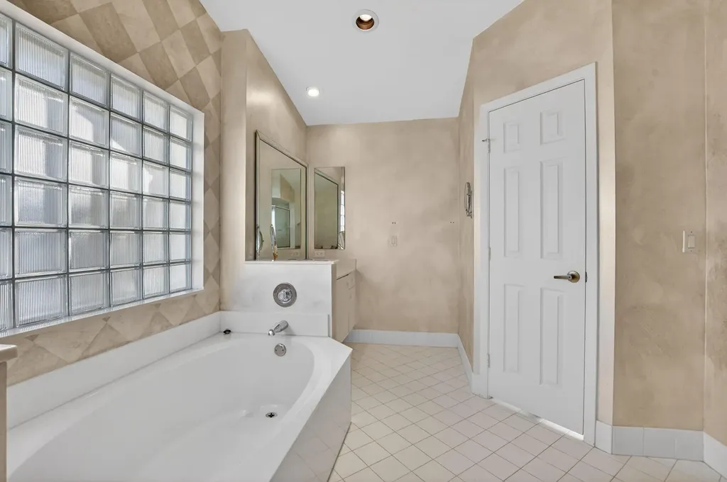 23429 Rakelle Circle Boca Raton FL 33433