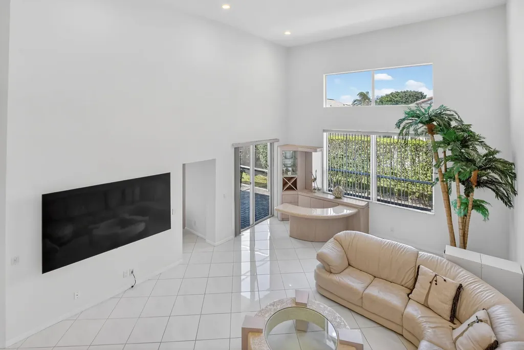 23429 Rakelle Circle Boca Raton FL 33433