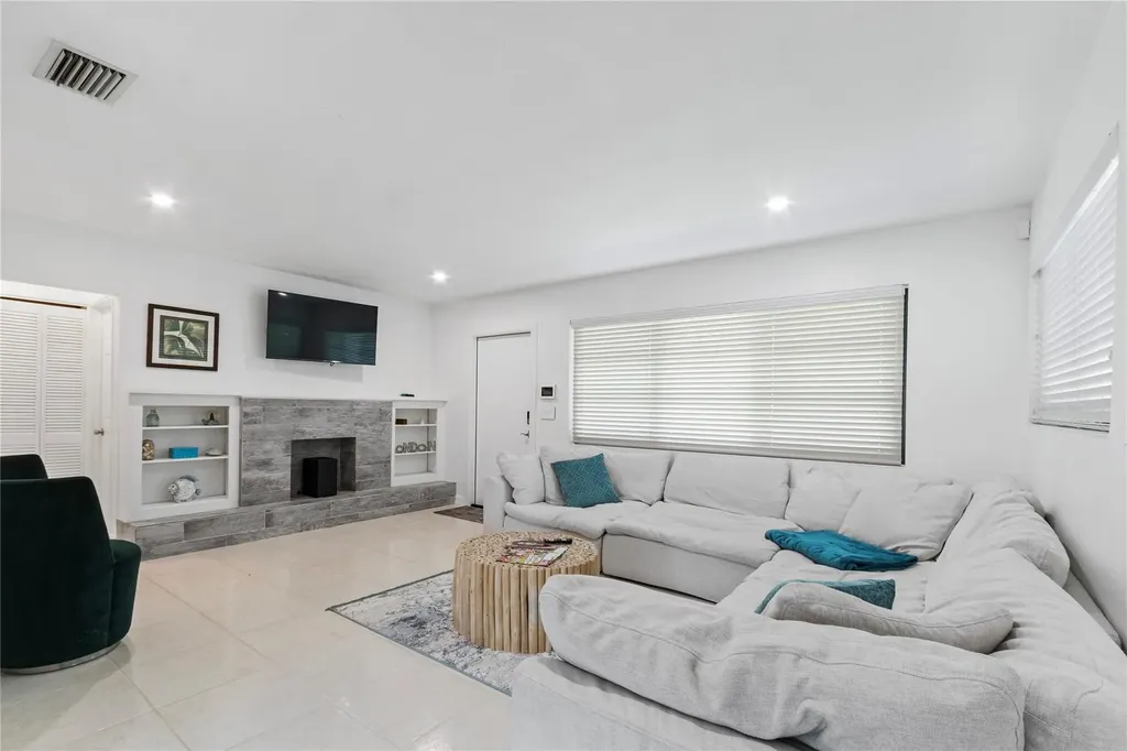 171 SE 31st Avenue Boynton Beach FL 33435