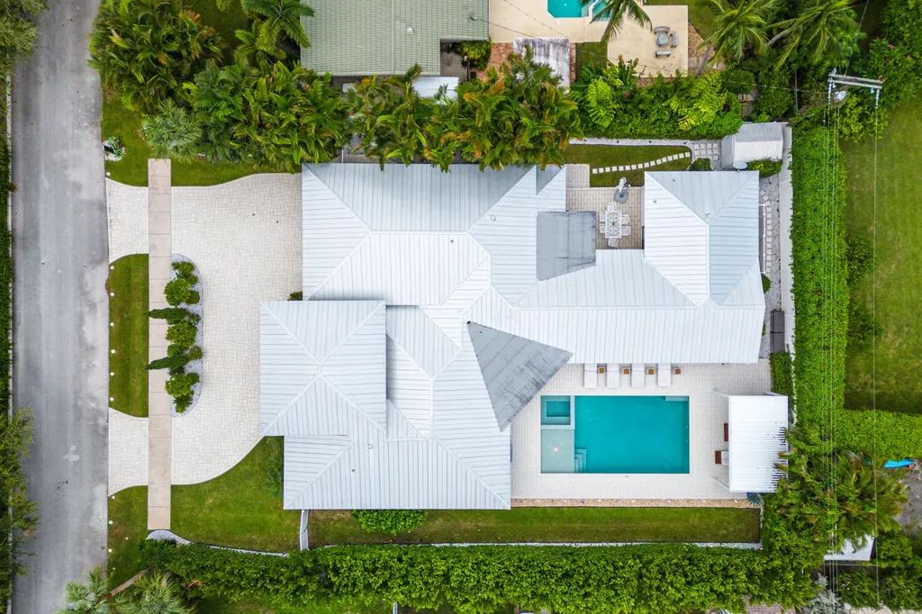 1117 Lake Drive Delray Beach FL 33444