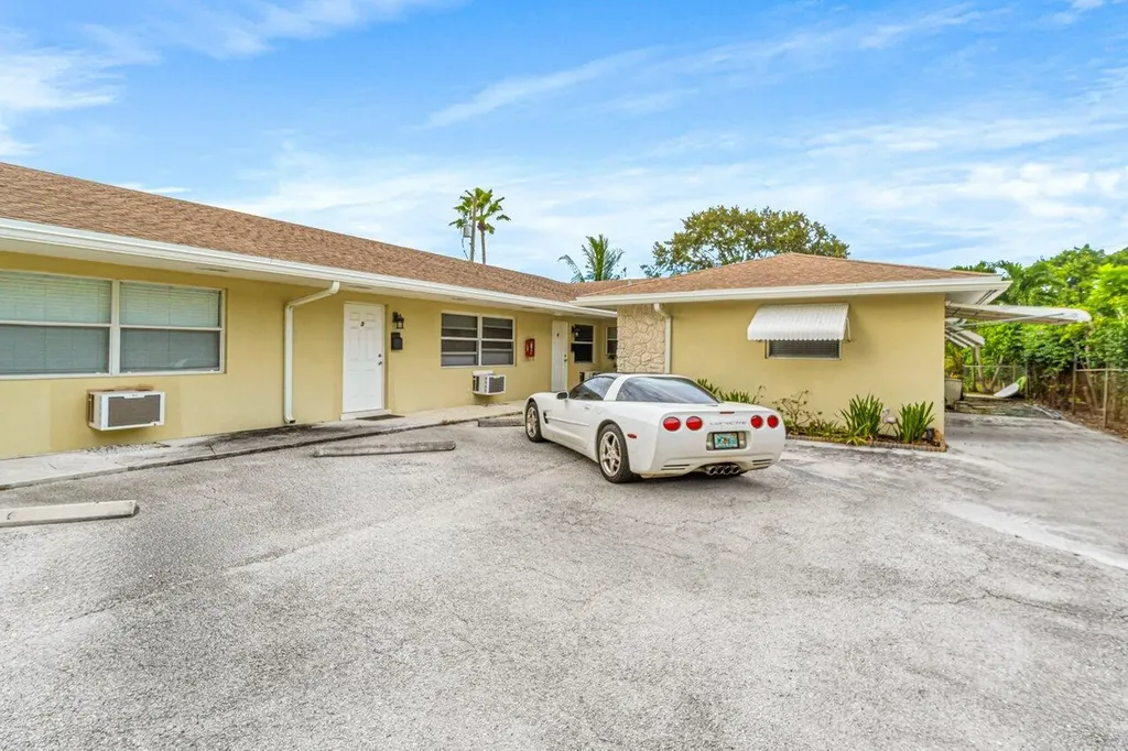 751 Hummingbird Way North Palm Beach FL 33408