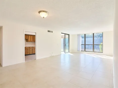 5250 Woodland Lakes Drive Palm Beach Gardens FL 33418