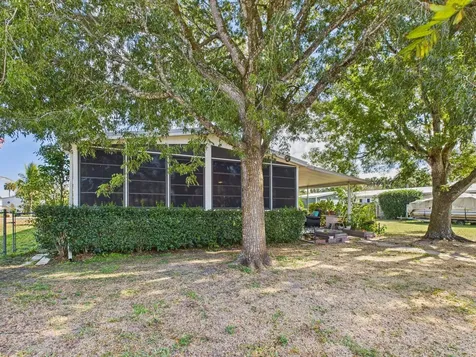 407 NE 8th Avenue Okeechobee FL 34972
