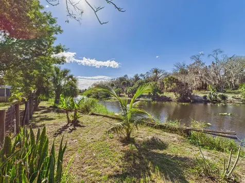 407 NE 8th Avenue Okeechobee FL 34972