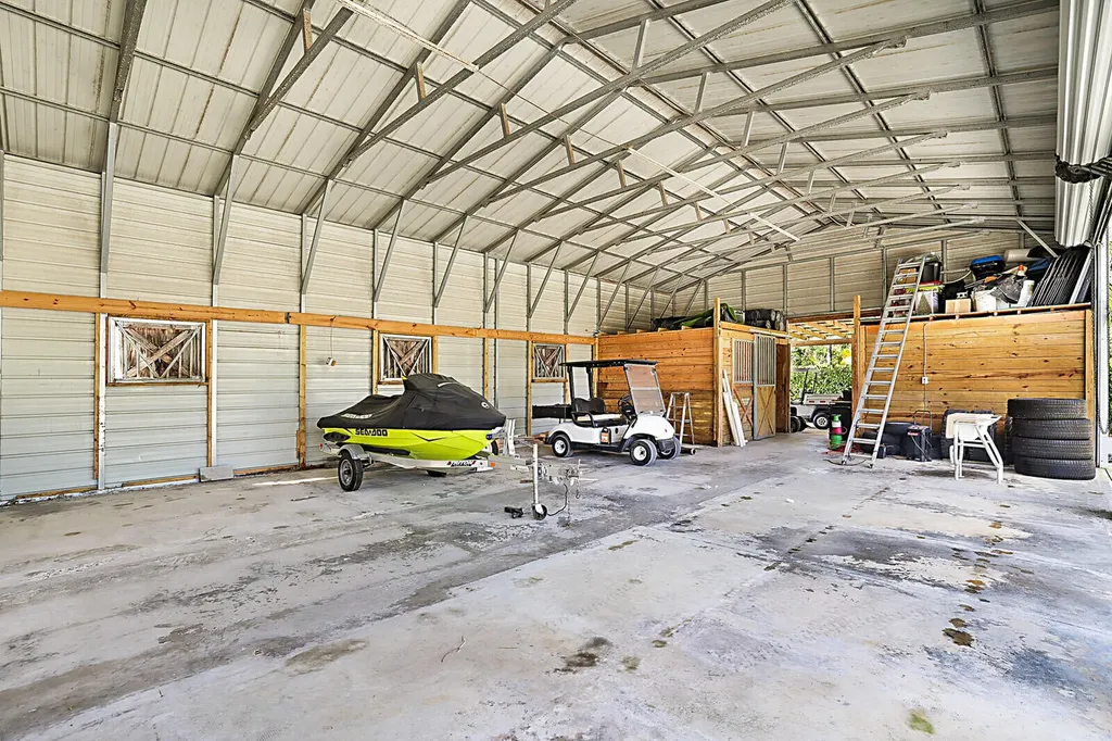 16966 91st Place N The Acreage FL 33470