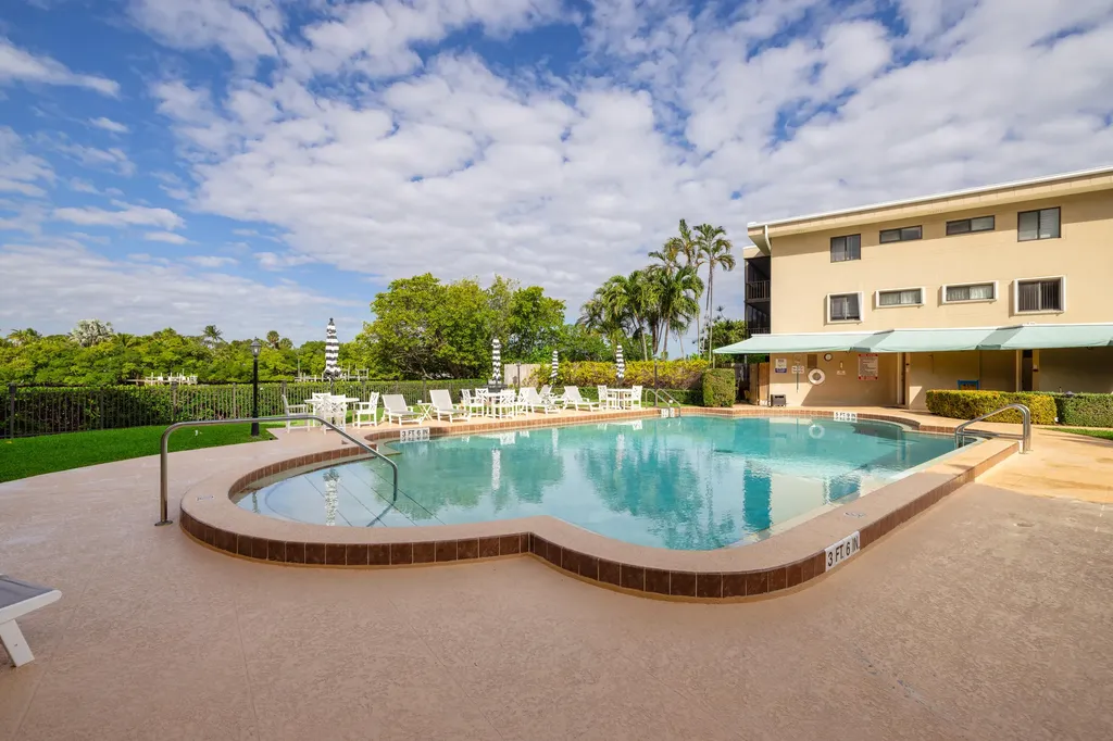 3605 S Ocean Boulevard Palm Beach FL 33480