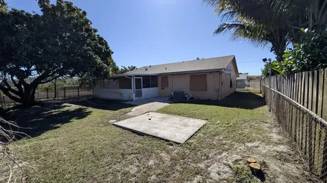 4874 Poseidon Place Lake Worth FL 33463