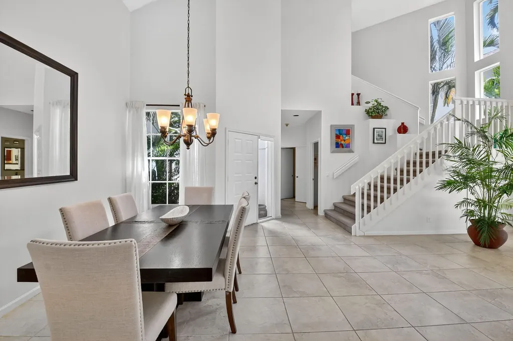 6657 NW 25th Way Boca Raton FL 33496