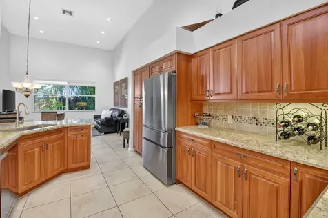 6657 NW 25th Way Boca Raton FL 33496