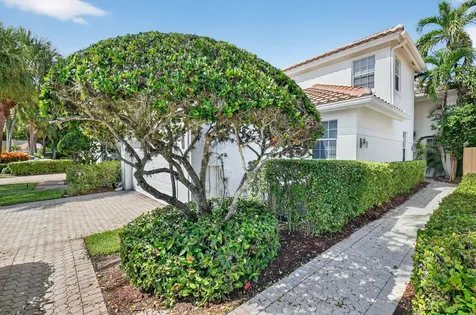 6657 NW 25th Way Boca Raton FL 33496