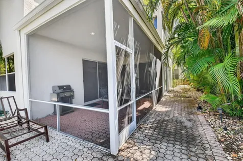 6657 NW 25th Way Boca Raton FL 33496