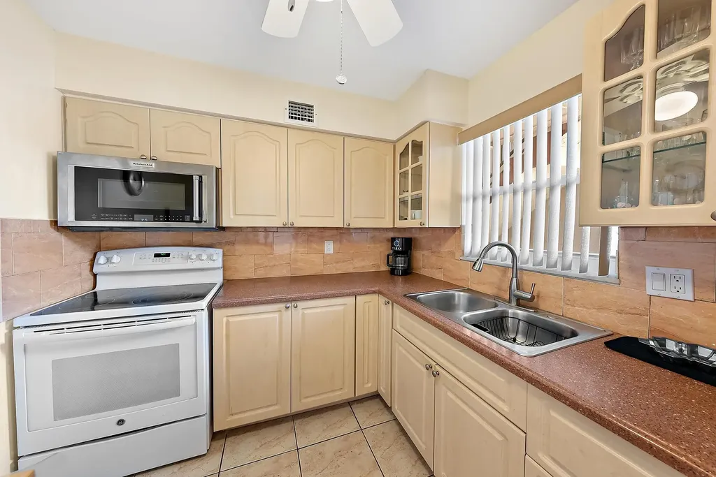 701 Lori Drive Palm Springs FL 33461