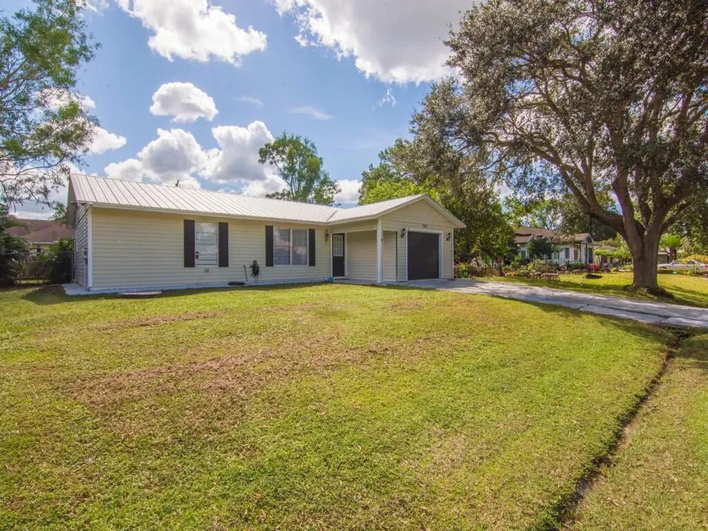 542 SE Faith Terrace Port St Lucie FL 34983