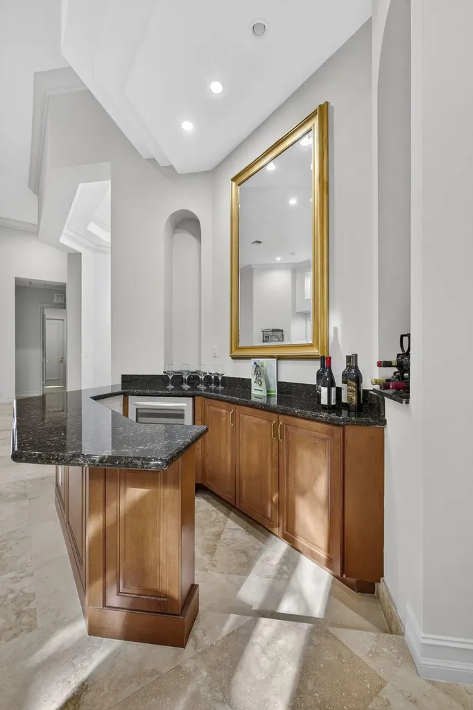 120 Via Mariposa Palm Beach Gardens FL 33418