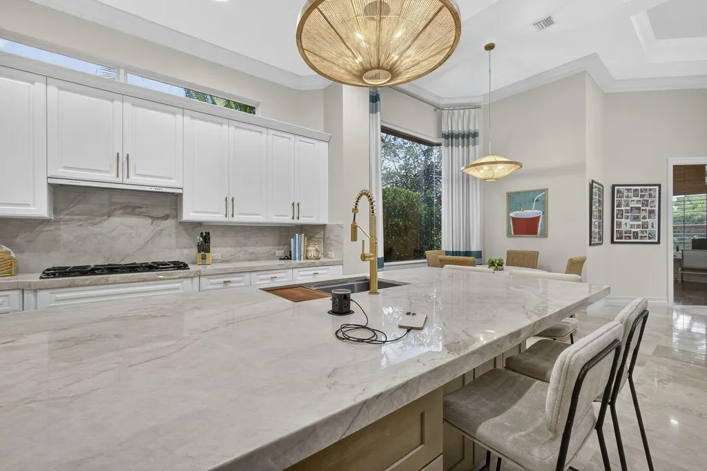 120 Via Mariposa Palm Beach Gardens FL 33418