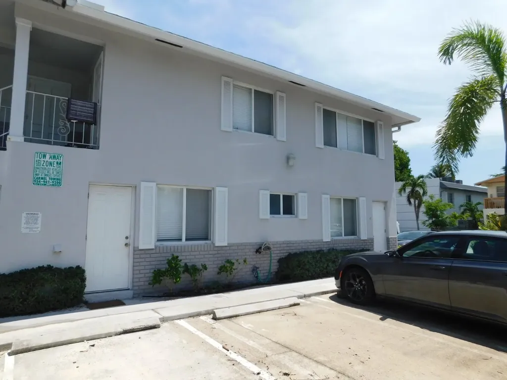 825 NE 6th Street Fort Lauderdale FL 33304