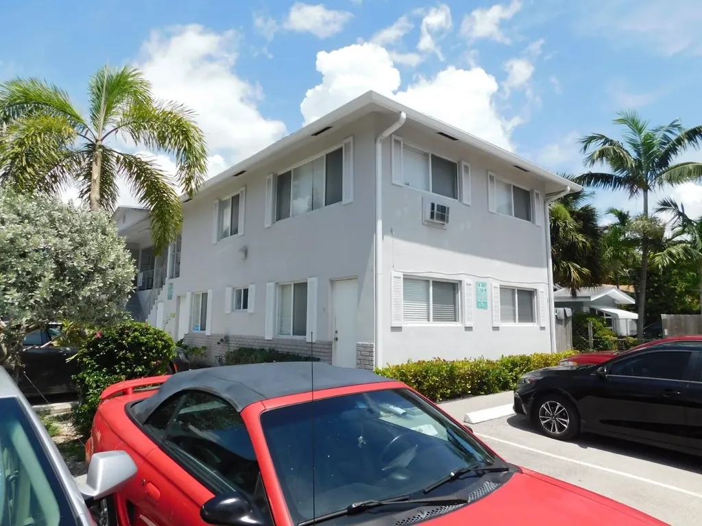 825 NE 6th Street Fort Lauderdale FL 33304