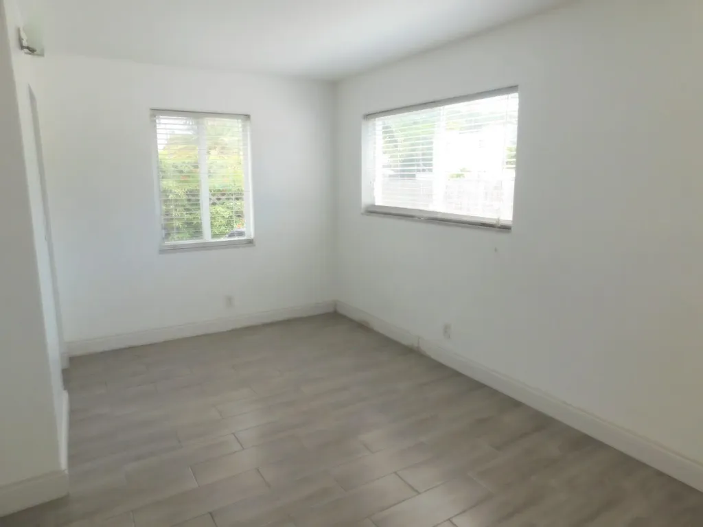 825 NE 6th Street Fort Lauderdale FL 33304