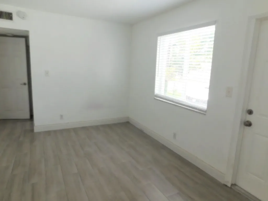 825 NE 6th Street Fort Lauderdale FL 33304