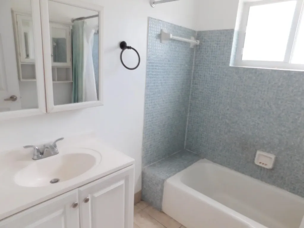 825 NE 6th Street Fort Lauderdale FL 33304