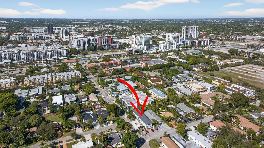 825 NE 6th Street Fort Lauderdale FL 33304