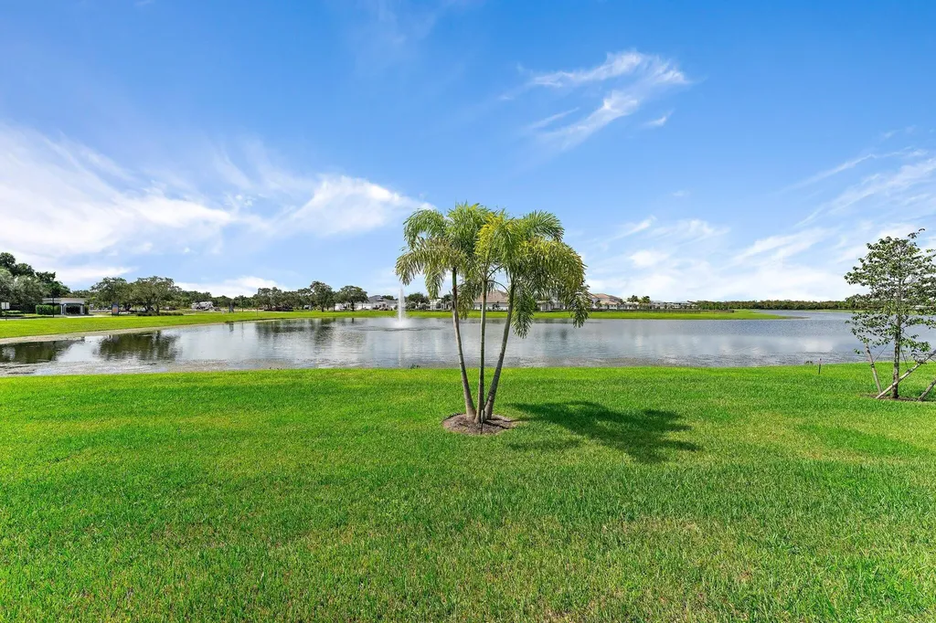 20124 SE Bridgewater Drive Jupiter FL 33458