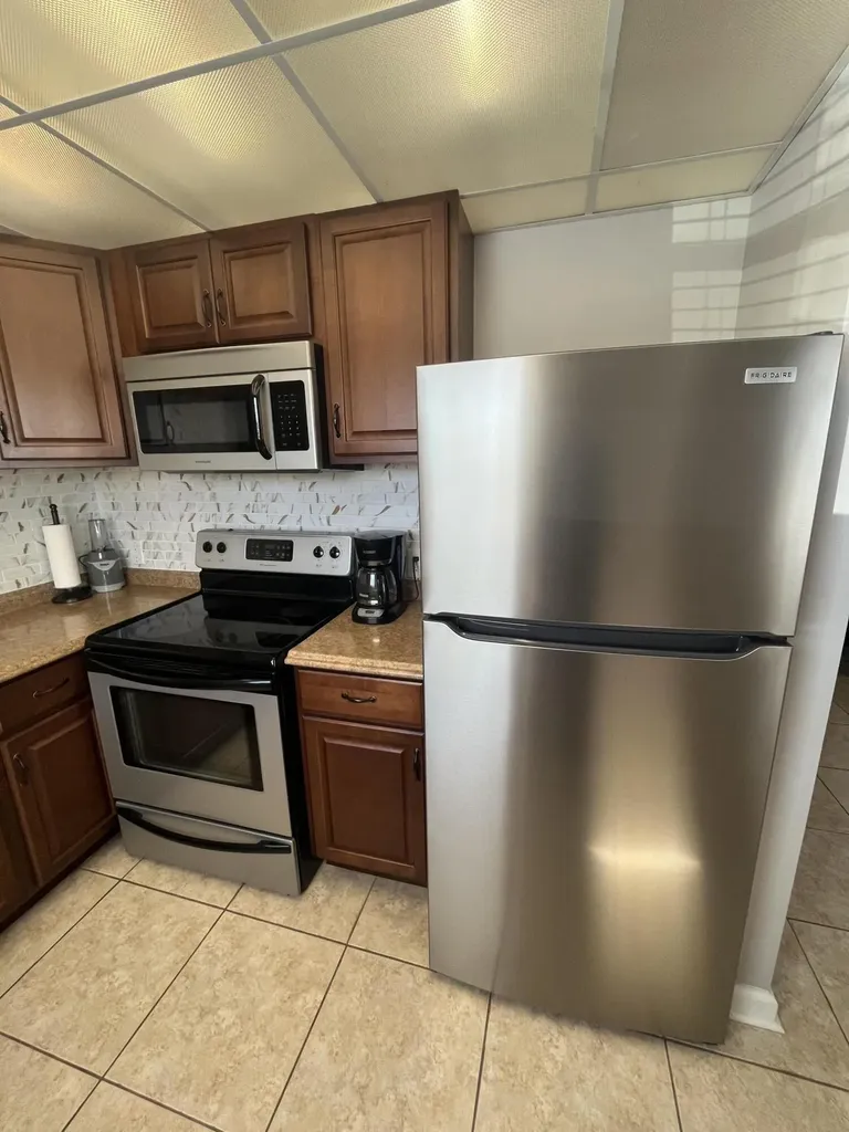 289 Brittany G Delray Beach FL 33446
