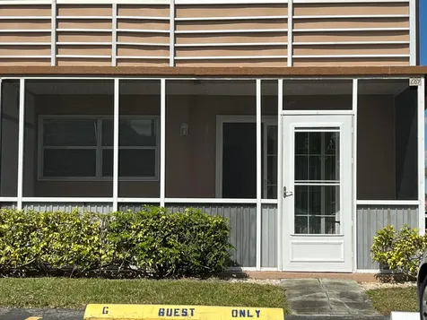 289 Brittany G Delray Beach FL 33446