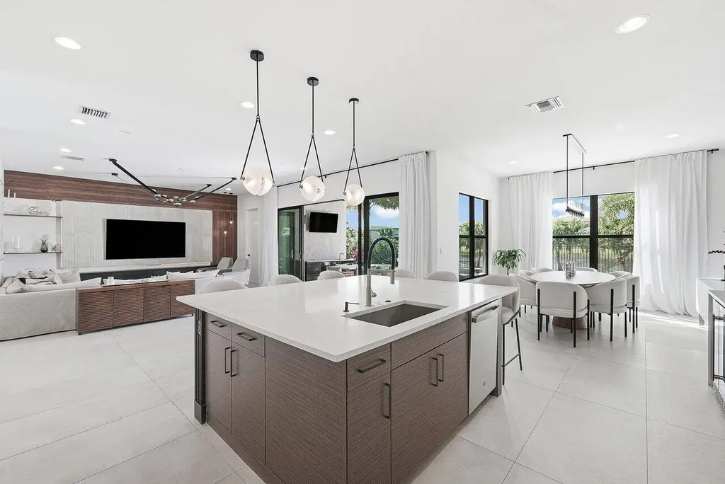 8092 Laurel Falls Drive Boca Raton FL 33496