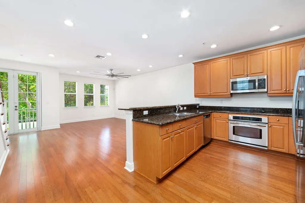 1002 E Heritage Club Circle Delray Beach FL 33483