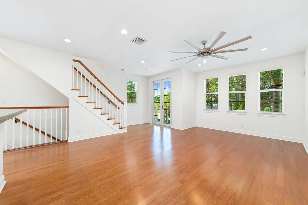 1002 E Heritage Club Circle Delray Beach FL 33483