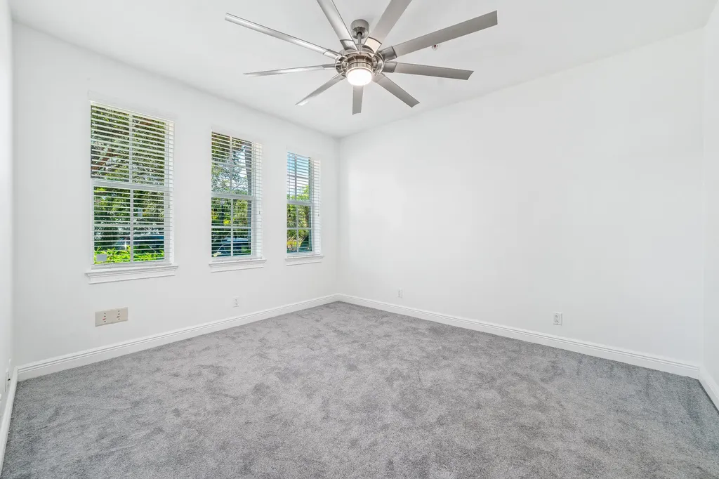 1002 E Heritage Club Circle Delray Beach FL 33483
