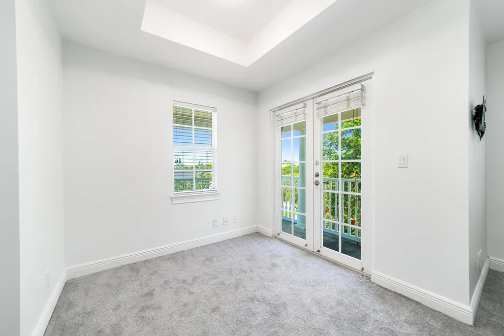 1002 E Heritage Club Circle Delray Beach FL 33483