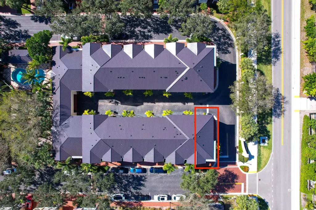 1002 E Heritage Club Circle Delray Beach FL 33483