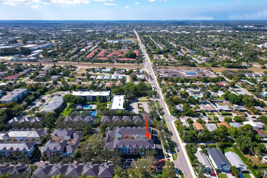1002 E Heritage Club Circle Delray Beach FL 33483