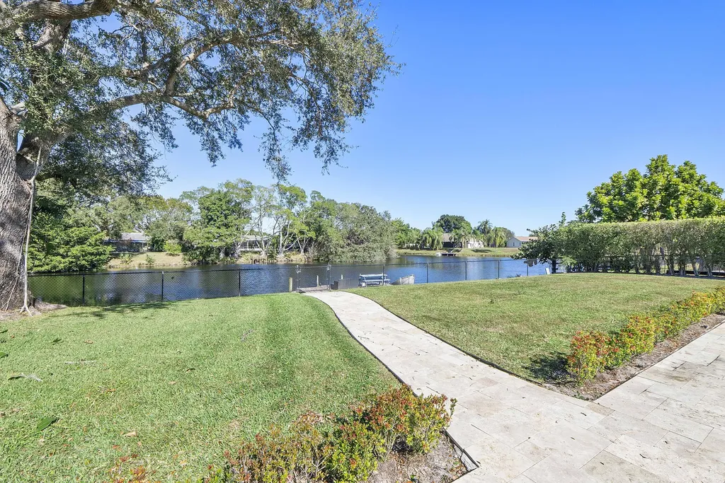 1384 Northampton Terrace Wellington FL 33414