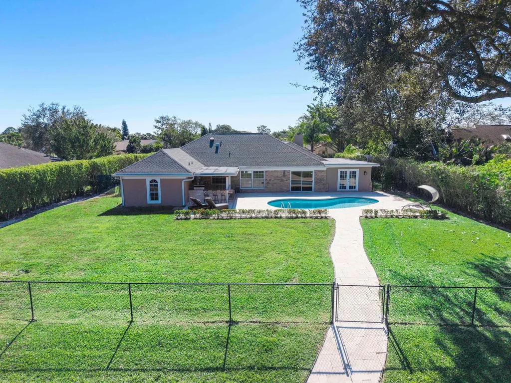 1384 Northampton Terrace Wellington FL 33414