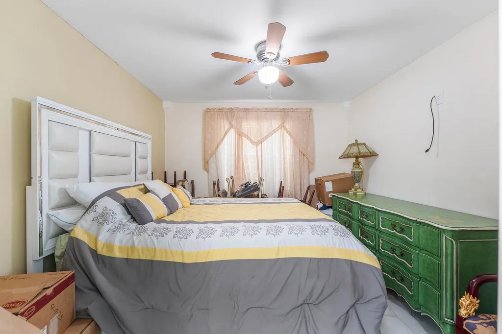 10290 Carmen Lane Royal Palm Beach FL 33411