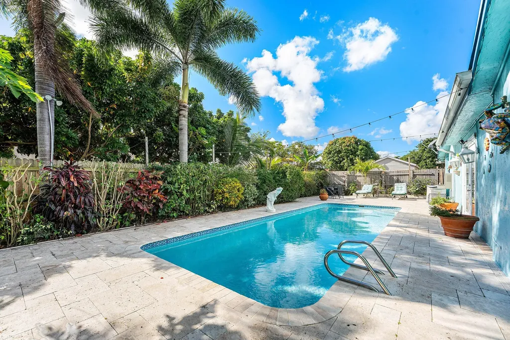 10290 Carmen Lane Royal Palm Beach FL 33411
