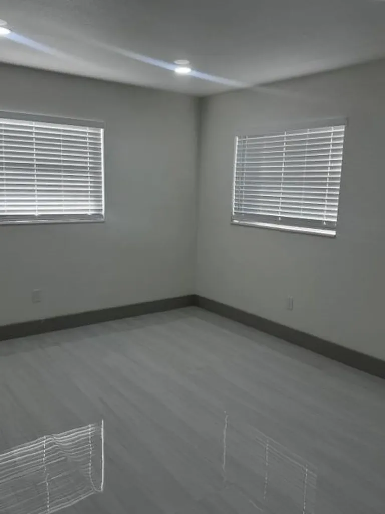 3104 Evergreen Palm Springs FL 33461