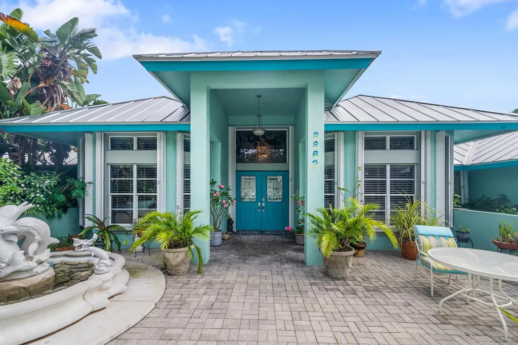 8862 Estate Drive West Palm Beach FL 33411