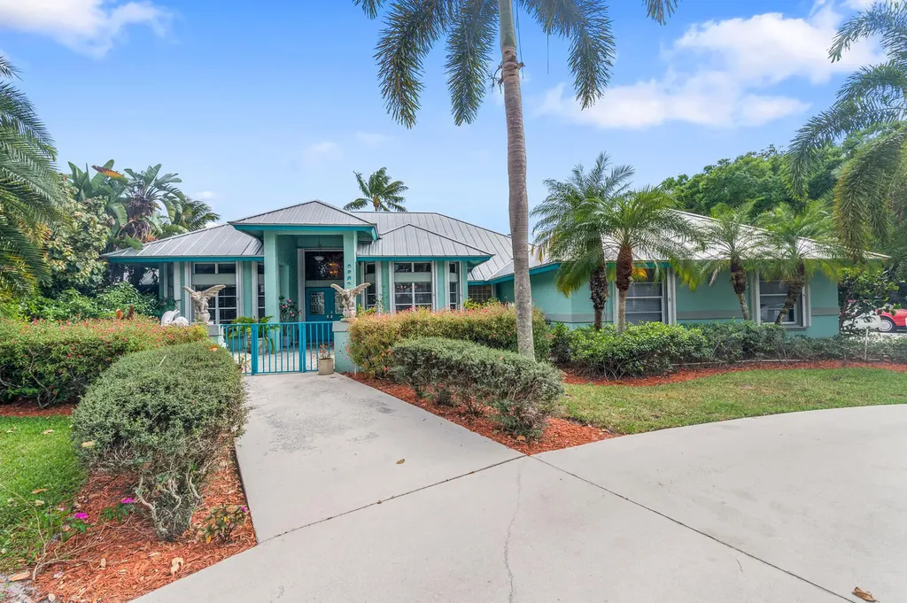 8862 Estate Drive West Palm Beach FL 33411