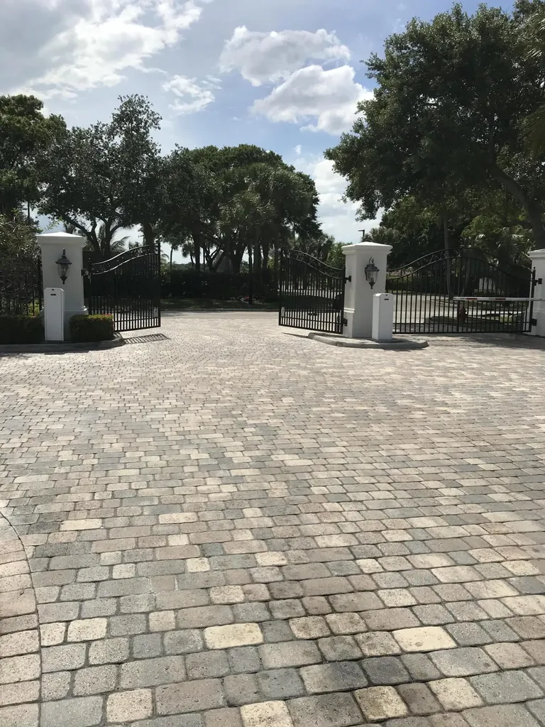 8862 Estate Drive West Palm Beach FL 33411