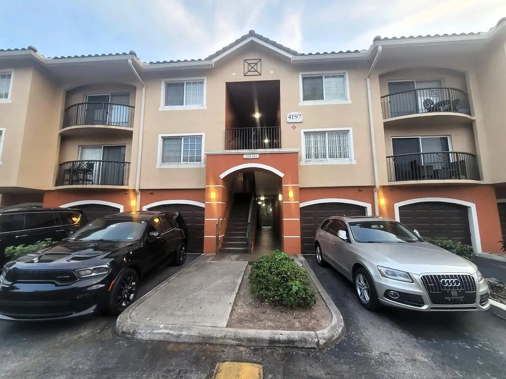 4197 N Haverhill Road West Palm Beach FL 33417