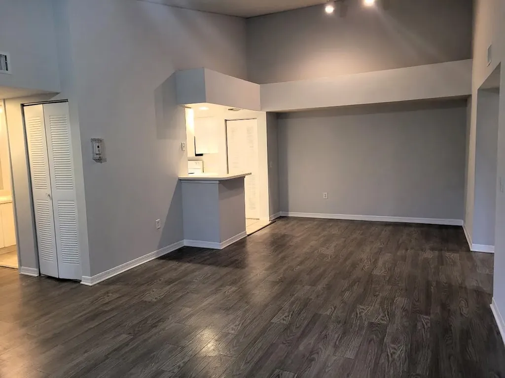 4197 N Haverhill Road West Palm Beach FL 33417
